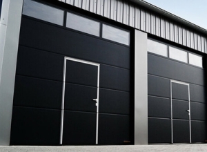 Установка промышленных ворот в Астрахани | Мир Ворот